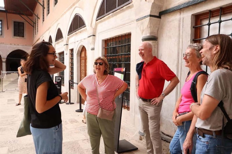 Istanbul: Topkapi Palace and Harem Museum Tour with Ticket - Guided walks through the palace’s chambers and gardens