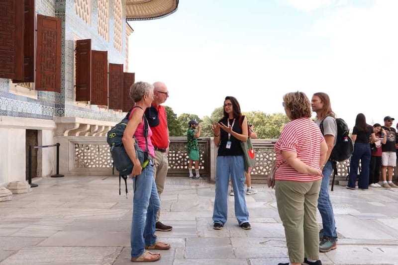 Istanbul: Topkapi Palace and Harem Museum Tour with Ticket - The Golden Horn views: when to slow down and take photos