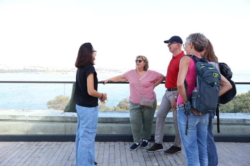 Istanbul: Topkapi Palace and Harem Museum Tour with Ticket - Starting at the Fountain of Sultan Ahmed III in Sultanahmet