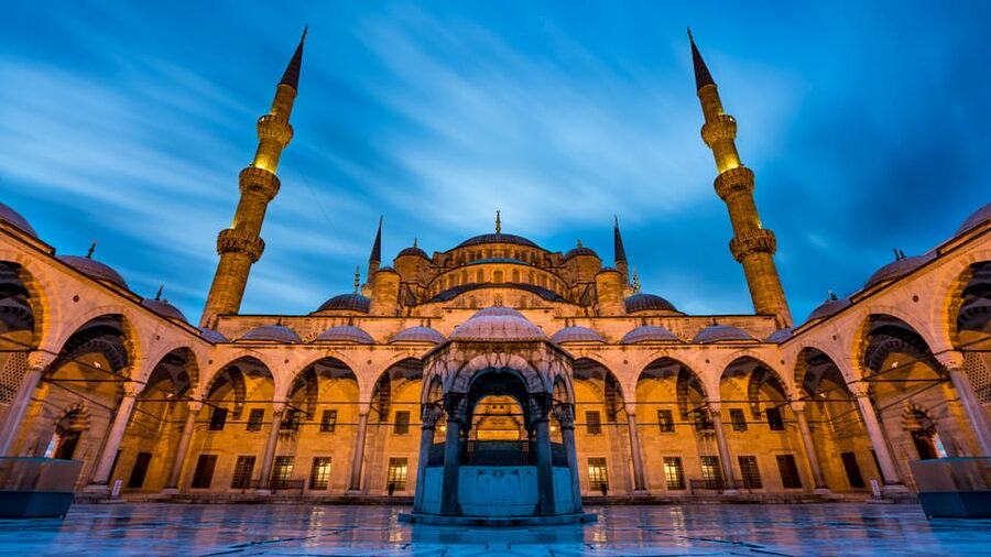 Istanbul: Tour of Hagia Sophia and Blue Mosque By Night - Price and fees: what $118 covers, and what you may still pay