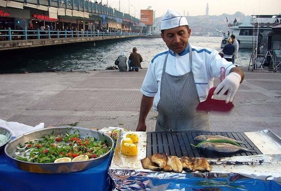 Istanbul: Turkish Food Tour in Kadikoy Across the Bosphorus - Kadıköy on the Asian side: where eating feels normal