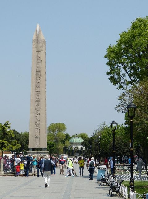 Istanbul Walking Tour: Discovering Old Town - Hagia Sophia with skip-the-line time to see the details