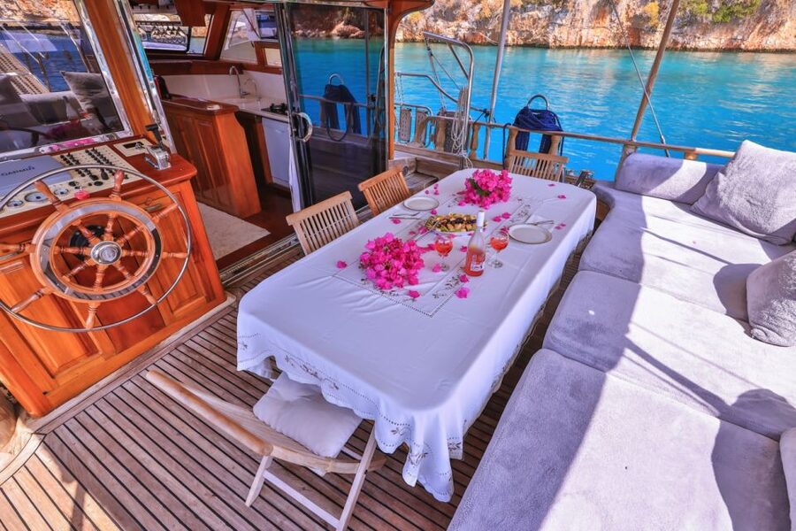 Kas: Limanagzi Beach & Island-Hopping Boat Tour with Lunch - Turkish Lunch on Deck: Vegetable Dishes, BBQ, and Seasonal Fruit