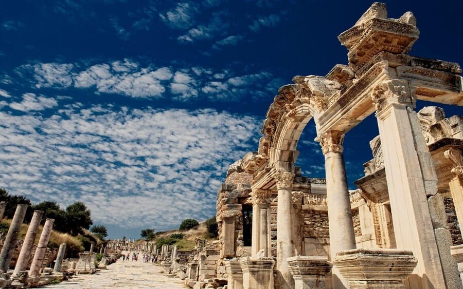 Kusadasi: Ephesus, House of Virgin Mary, and Temple Tour - Temple of Artemis: how to understand the ruins in just a short stop