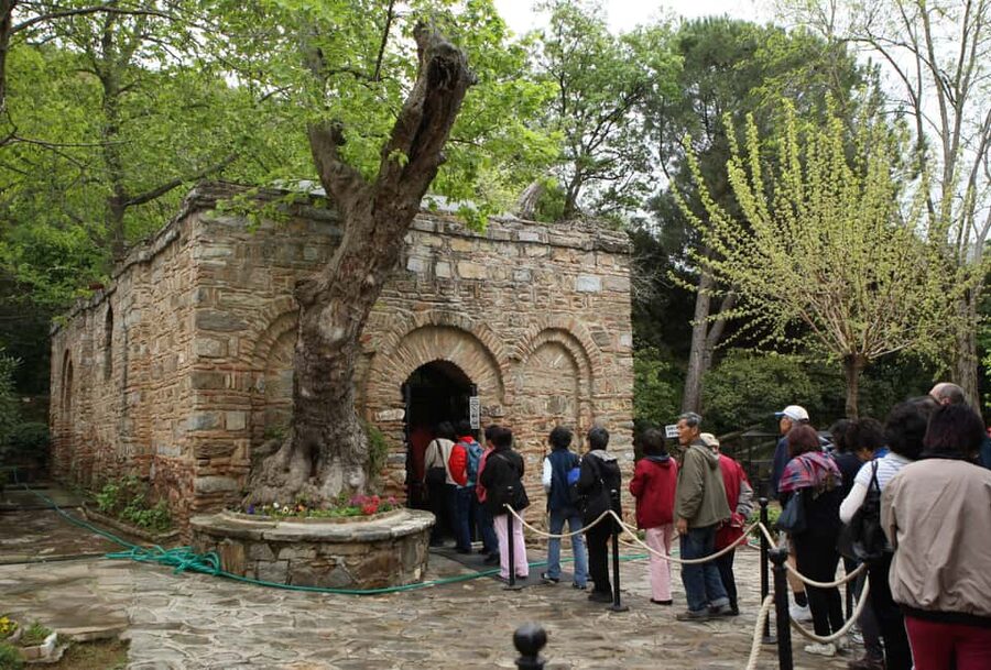 Kusadasi: Ephesus Private or Group Tour for Cruise Guests - Lunch and Turkish handicrafts on the way back