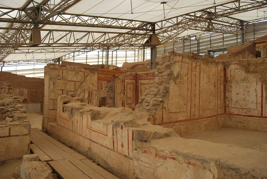Kusadasi Port: Ephesus & Terrace Houses Tour (Skip-The-Line) - Ephesus on foot: Odeon, Agoras, Curetes Street, and the big sights