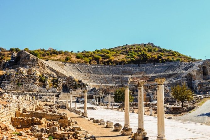Kusadasi Shore Excursion: Ephesus Sightseeing Tour with Lunch - Walking Comfort, Heat Smarts, and How to Prep