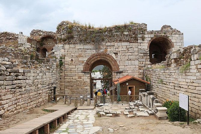 Kusadasi Shore Excursion: Private Tour to Ephesus including Basilica of St John and Temple of Artemis - Meryemana, the Virgin Mary’s House: quiet walls with big stories