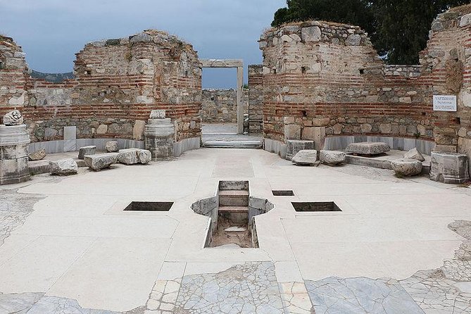 Kusadasi Shore Excursion: Private Tour to Ephesus including Basilica of St John and Temple of Artemis - Temple of Artemis: seeing a Seven Wonders story from the ground