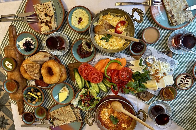 Luxury Private and Guided Istanbul Food Tour with a local guide - What You’re Really Buying: A Private Food Route With Transportation