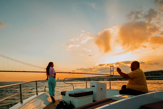 Luxury Sunset Yacht Cruise on the Bosphorus – Refresh & Relax - Getting there without stress: Kabataş meeting point