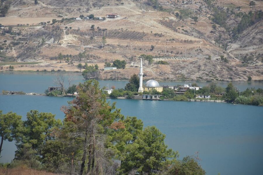 Manavgat: Guided Aqueduct, Waterfall & Green Lake Tour - Green Lake: boat ride, swim time, and real lunch value