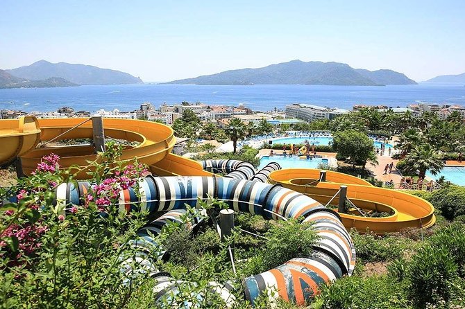 Marmaris Aqua Dream Water Park Tickets - Eating at Aqua Dream: snack bars, restaurants, and view breaks