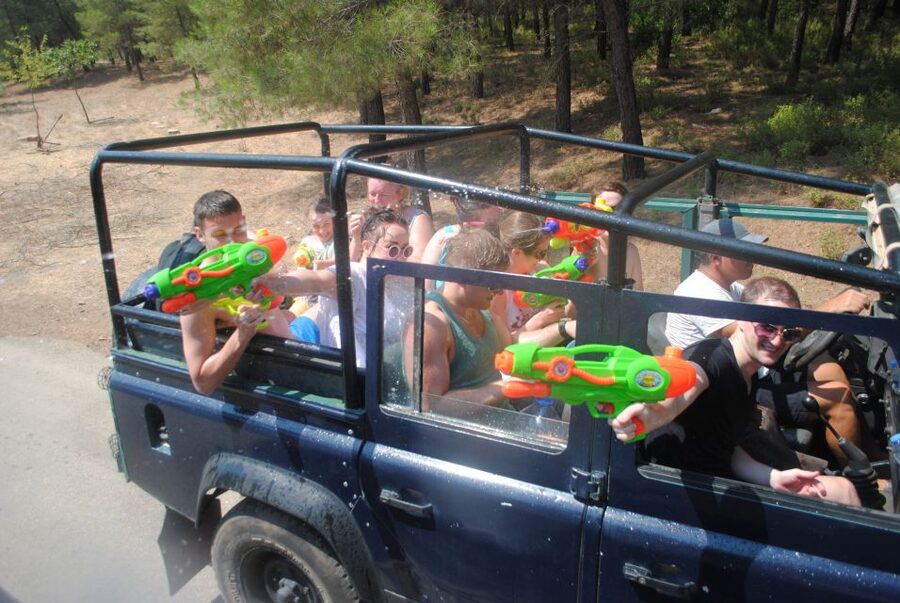 Marmaris Jeep Safari Water Fight, Colour and Foam Party - Hisarönü off-road adventure: 1.5 hours of real country driving