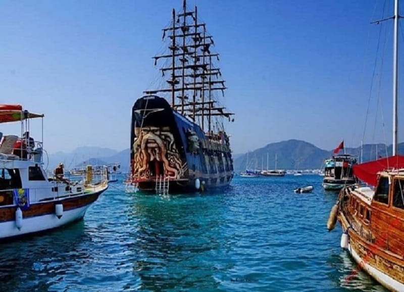 Marmaris: Pirate Cruise, Lunch, Soft Drinks, and Foam Party - Foam Party and Disco: The Best Part When the Sun Drops