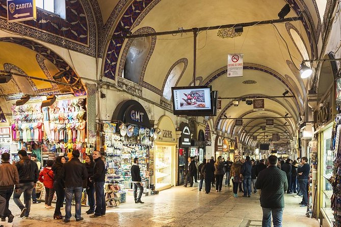 Morning Istanbul: Half-Day Tour with Blue Mosque, Hagia Sophia, Hippodrome and Grand Bazaar - Blue Mosque: 17th-century design details and what to do with the lines
