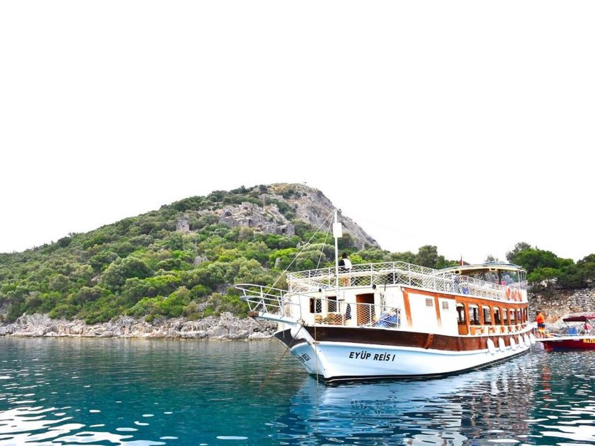 Ölüdeniz: Butterfly Valley Boat Trip with Buffet Lunch - Lunch onboard: a buffet that’s meant to keep you fueled