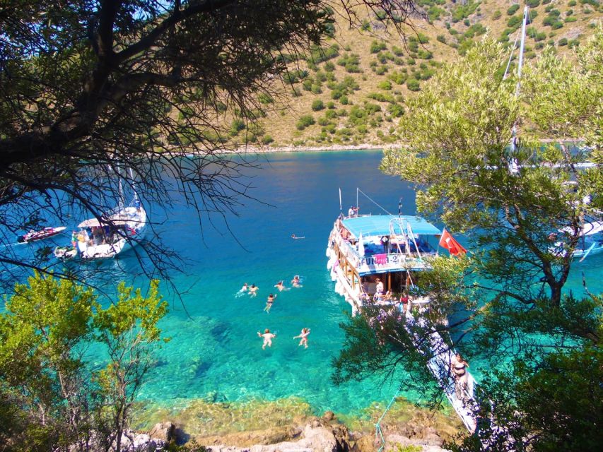 Ölüdeniz: Butterfly Valley Boat Trip with Buffet Lunch - The optional extra: castle ruins and why you might pay for it