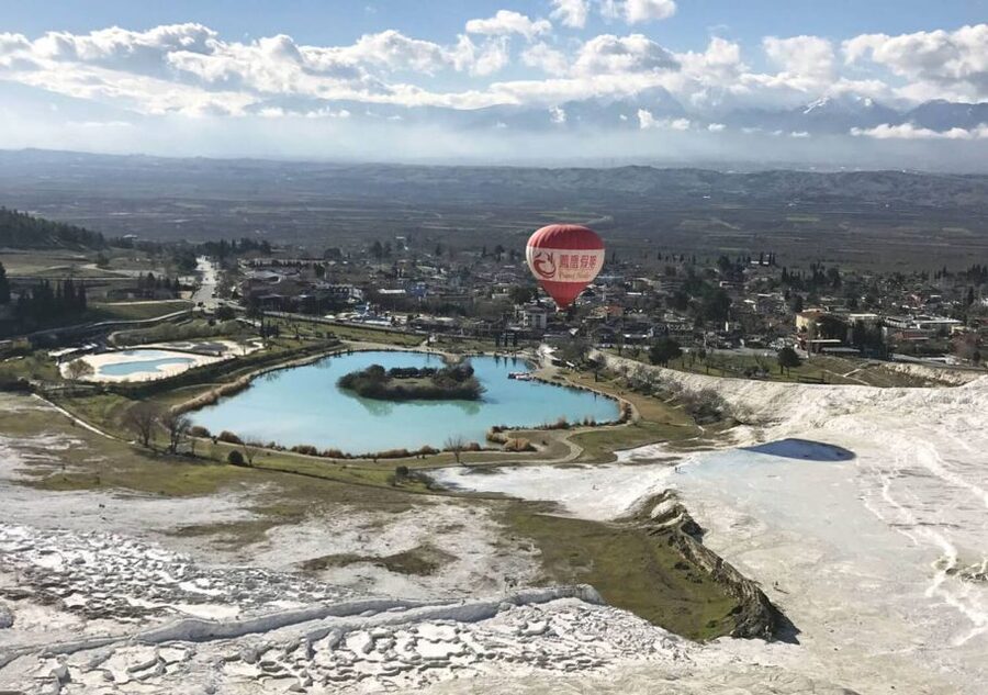 Pamukkale: Hot Air Balloon Flight with Flight Certificate - Your 2-Hour Flow: Pickup, Briefing, Flight, Champagne, Certificate