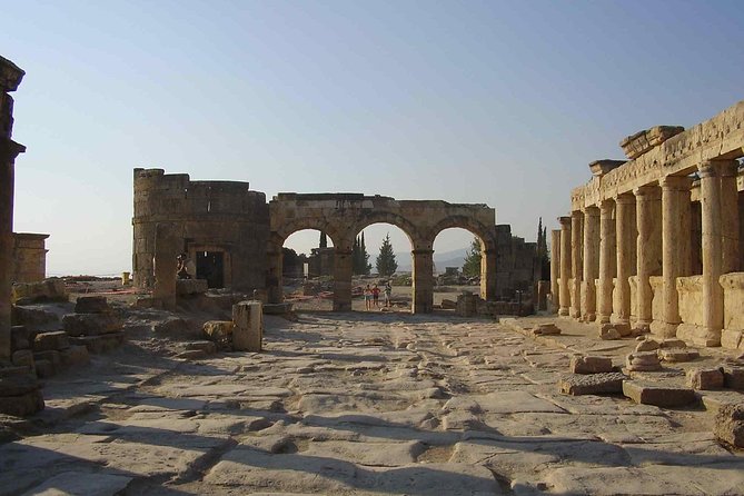 Pamukkale Small Group Guided Tour from Antalya incl. Lunch - Small group size and guide attention: how the pacing feels in practice