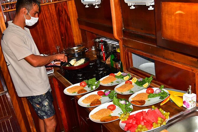 Private 6-Hour Boat Tour with Lunch in Bodrum Bays - Lunch and drinks: what is included, what is not, and how to plan around it