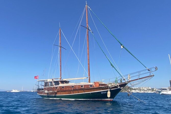 Private Boat Experience in Bodrum Coast with Snorkeling and Coves - Lunch on Board, What You Can Expect to Eat