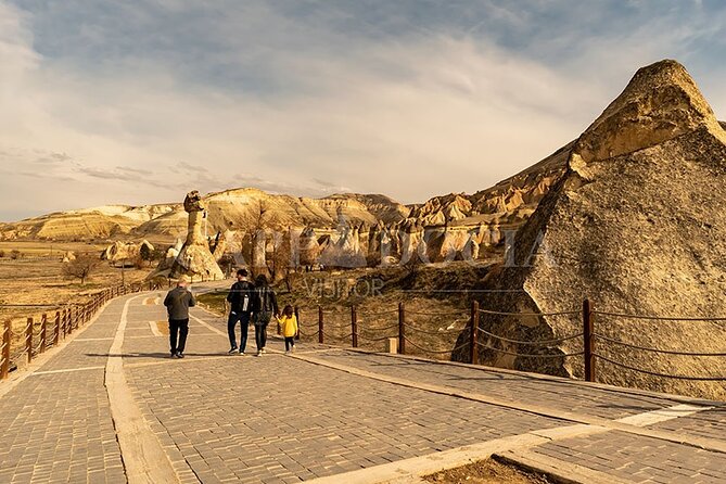Private Cappadocia Full Day Car And Guide - Avanos pottery: red clay, Kızılırmak, and local craft