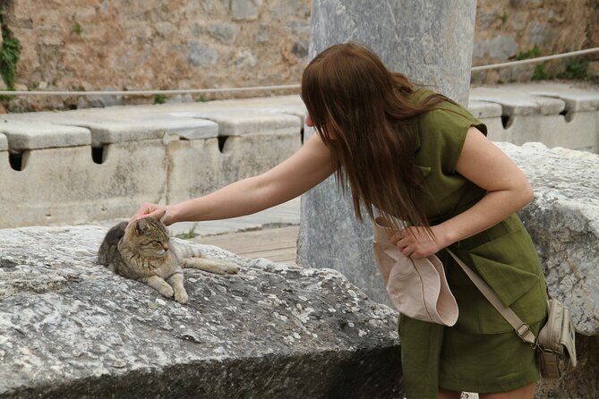 PRIVATE Ephesus Full Day Tour from Izmir - Lunch Stops and the Shopping Moment You Should Plan For
