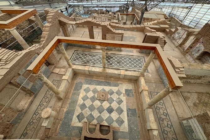 PRIVATE EPHESUS TOUR FOR CRUISERS: On-time Return and Skip-Line - The Temple of Artemis: Short Stop, Big Context