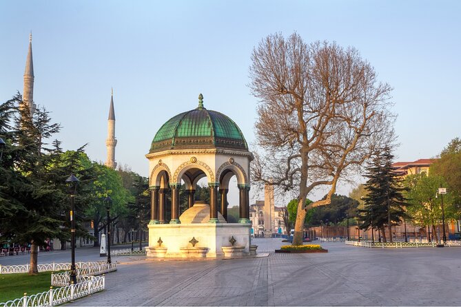 Private Full Day Guided Highlights of Istanbul Tour - Topkapi Palace: Ottoman Power, Included Entry, and the Tuesday Backup