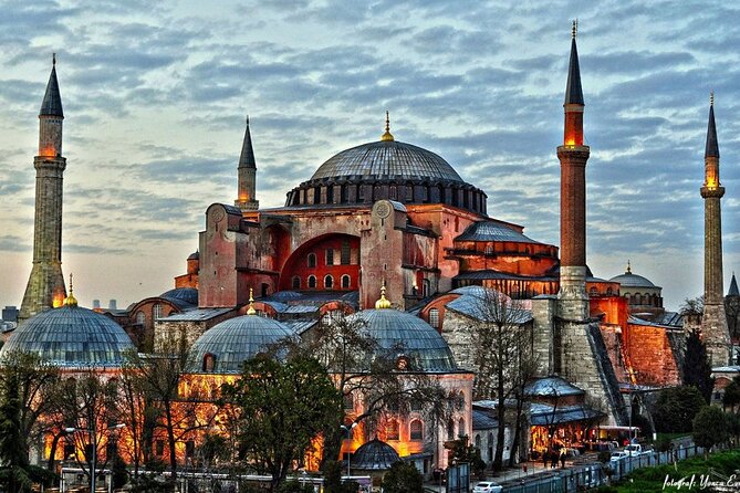 Private Guided Tour Istanbul from Cruise Ship or Hotel - The Big Mosque Chain: Blue Mosque and Hagia Sophia in One Route