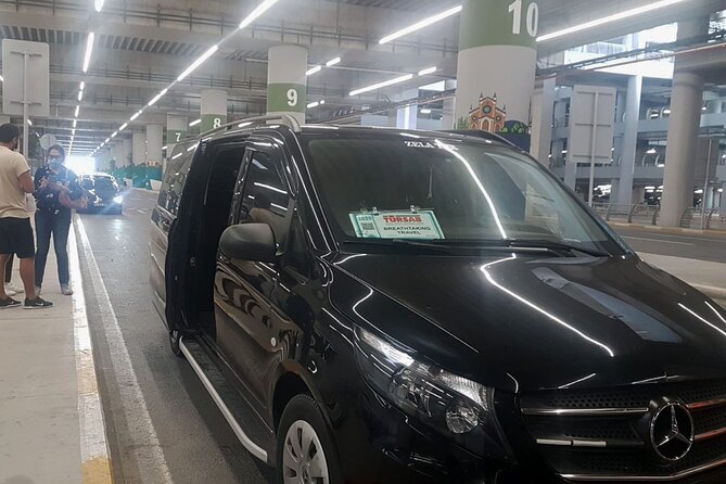 Private Istanbul Airport (IST) Arrival or Departure Transfer - Key highlights at a glance