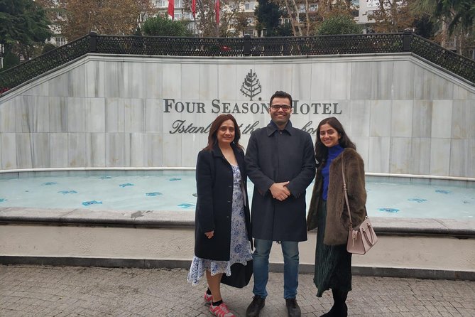 Private Istanbul Byzantine & Ottoman Tour - Topkapi Palace: four courtyards and a time-limited taste