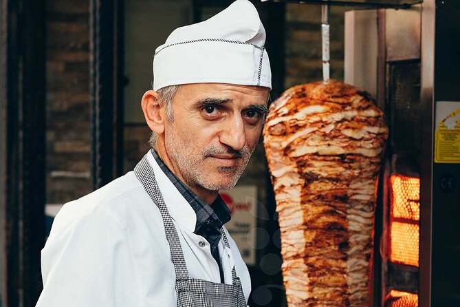 PRIVATE ISTANBUL FOOD TOUR & Hidden Pearls of the old city - Misir Carsisi spice market: learn the spices, not just buy them