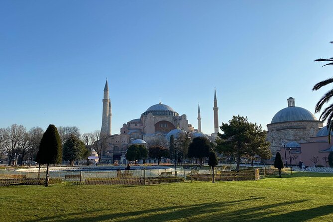 Private: Topkapi Palace, St. Sophia, Blue Mosque, Grand Bazaar, Hipodromme - Topkapi Palace: Ottoman power, plus the weapons section