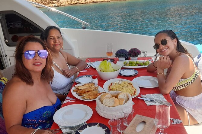 Private VIP Motoryacht Charter in Bodrum For 6 Hours With Lunch - Getting to the Boat: Kumbahçe, Belediye İskelesi