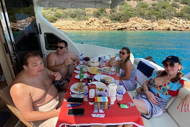 Private VIP Motoryacht Charter in Bodrum For 6 Hours With Lunch - Rabbit Bay or Red Bay: The Captain’s Wind-Based Choice