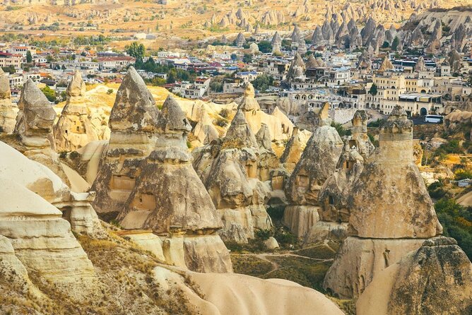 Red (North) Tour Cappadocia (small group) with lunch and ticket - Zelve Open Air Museum: an abandoned cave village