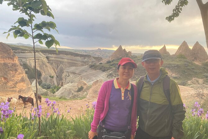 Red & Rose Valley Sunset Hiking Tour with a Trekking Dog "Oscar" - Key highlights at a glance