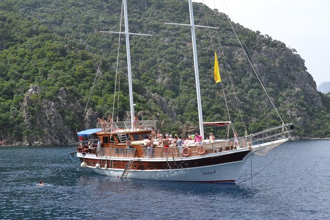 Relaxing Cruise with Lunch in Marmaris - Entering the Gulet: What the Boat Experience Feels Like