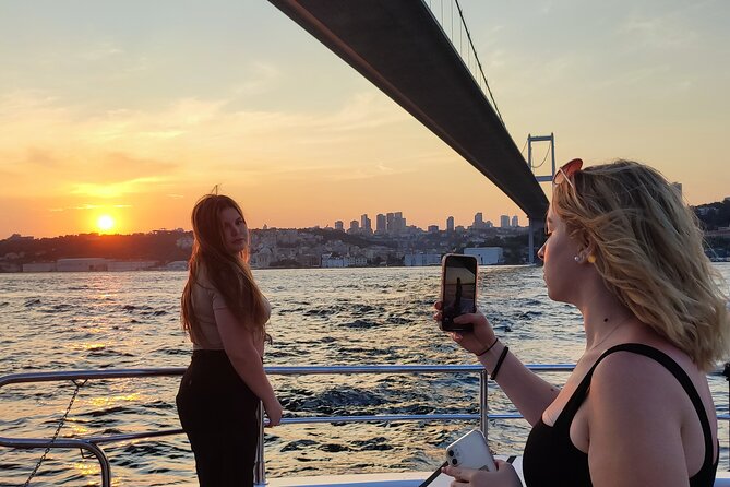 Scenic Bosphorus Sunset Cruise – 2.5 Hours of Luxury & Views - Bebek and the Galatasaray Islet, For Calm Between Big Sights