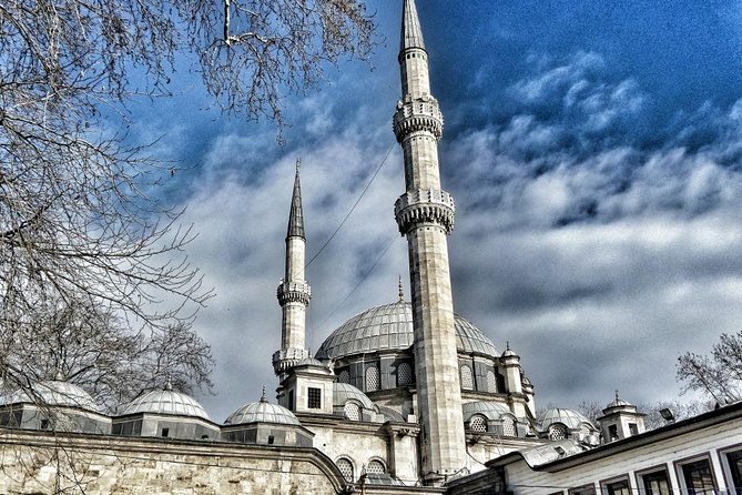 Semi Private Tour - Golden Horn and Miniaturk Park Tour in Istanbul - Guide quality and how to get more from the commentary