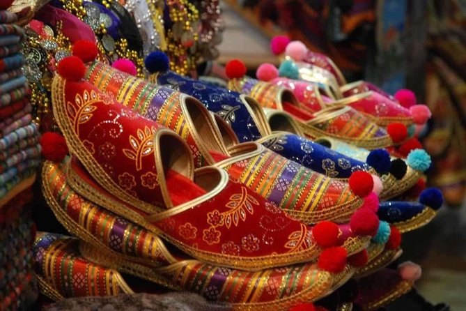 Shopping in Grand Bazaar - Meeting Near Çemberlitaş and Getting Oriented Fast