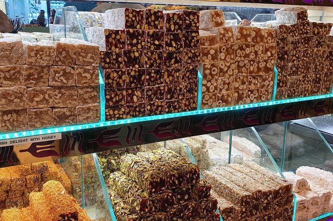 Shopping Therapy in old Bazaars - Should You Book This Istanbul Bazaar Shopping Tour?