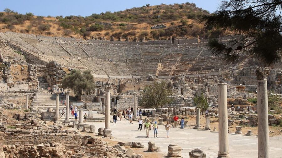 Shore Excursions: Half Day Ephesus & Şirince Village Tour - Shifting Gears to Şirince Village in About 30 Minutes