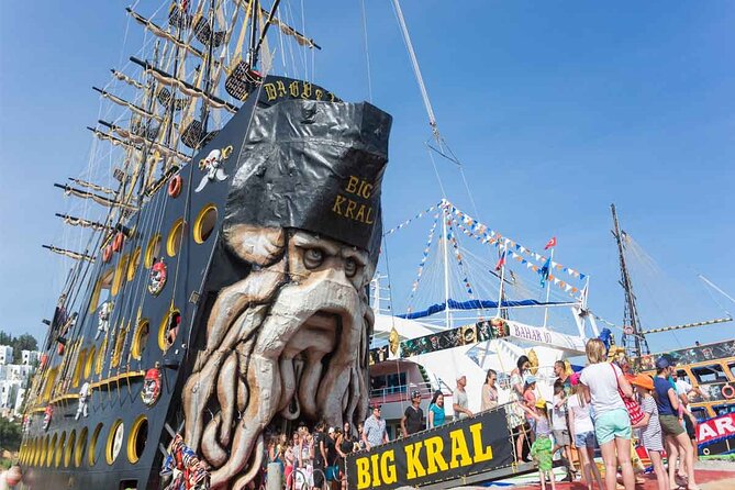 Side-Alanya: Pirate Yacht Tour (Legend Big Kral) with Lunch-Drink - A big pirate yacht cruise from Side to Alanya