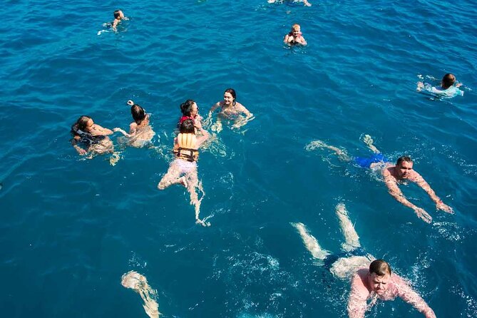 Side-Alanya: Pirate Yacht Tour (Legend Big Kral) with Lunch-Drink - Foam party time: fun for kids, slippery reality for everyone