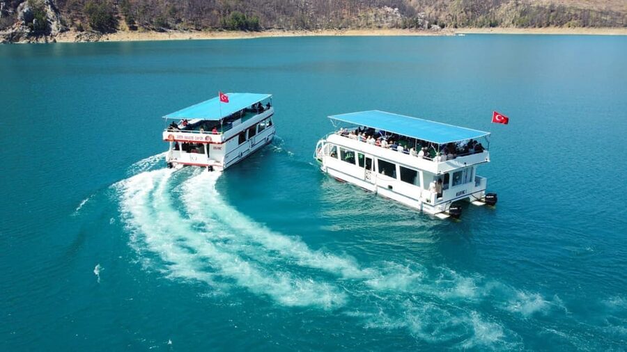 Side: Cabrio Bus and Boat Day Trip at the Green Lake - Why the cabrio bus and Green Lake combo makes sense from Side