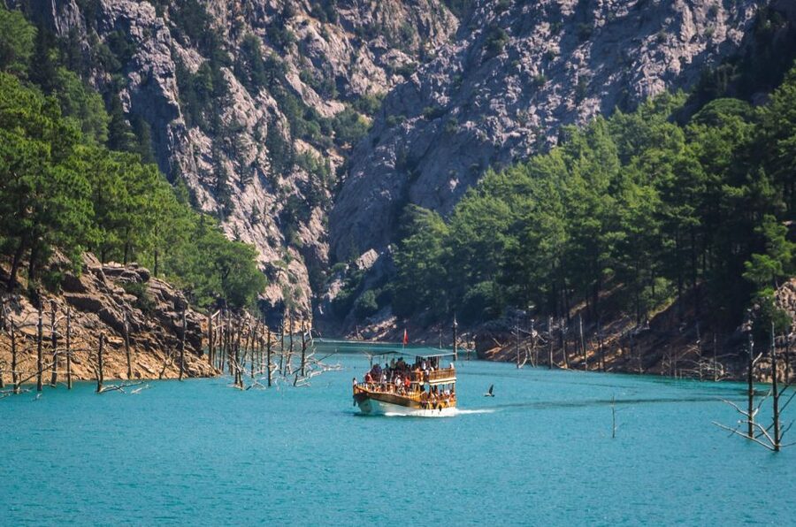 Side: Green Canyon Jeep and Boat Tour with Lunch - Oymapınar: coffee, free time, and dam views