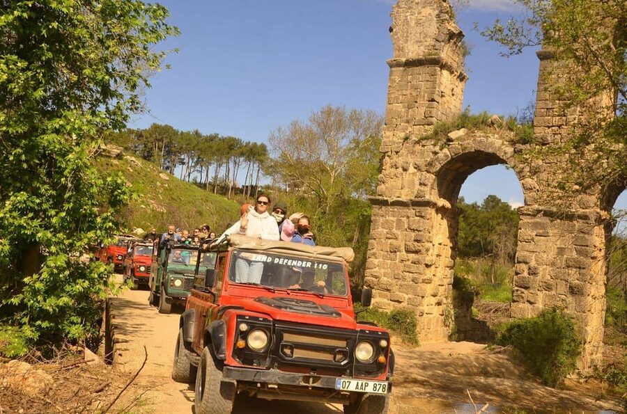 Side Green Canyon Off-Road Jeep Safari Adventure with Lunch - Open-top jeep reality: hold on, get dusty, take photos